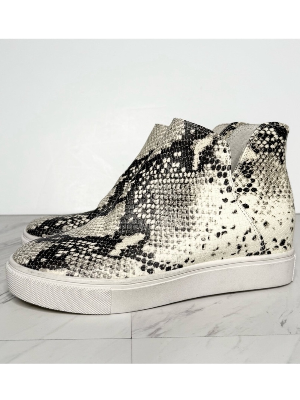 Steve Madden Claud Snake Wedge Sneaker 6 1/2 M